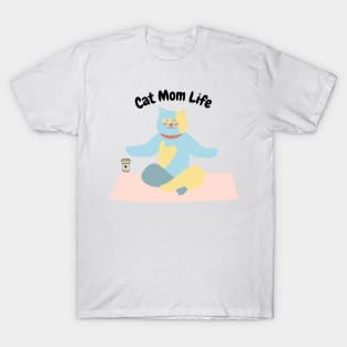 I am a proud cat mom Mom Gift T-Shirt